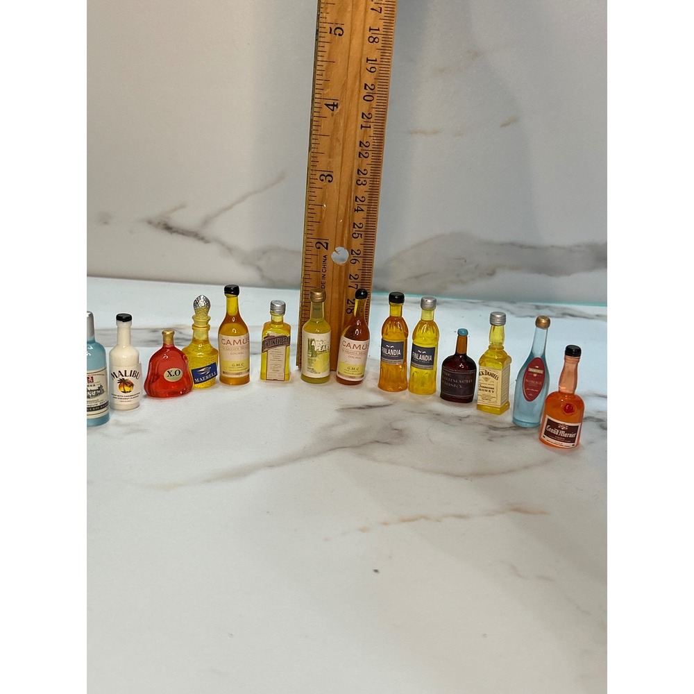 16pc Miniature Liquor Bottles Wine Glasses Dollhouse Bar Accessories 1:12 Scale
